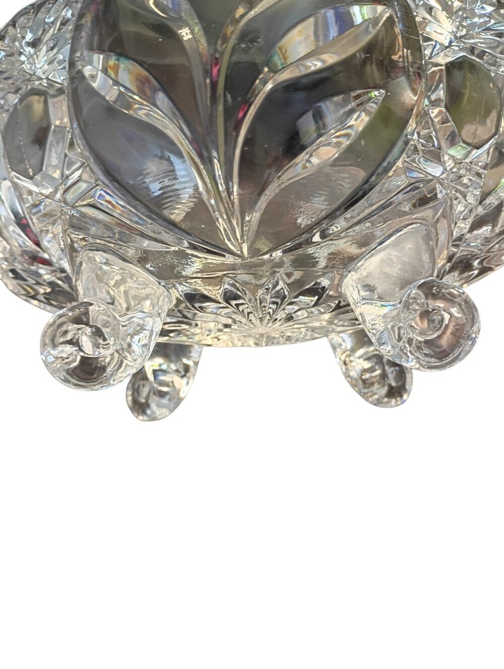 Clear Vintage Crystal Candy Dish With Lid and Pineapple and Floral Detailing - Picture 4 of 10